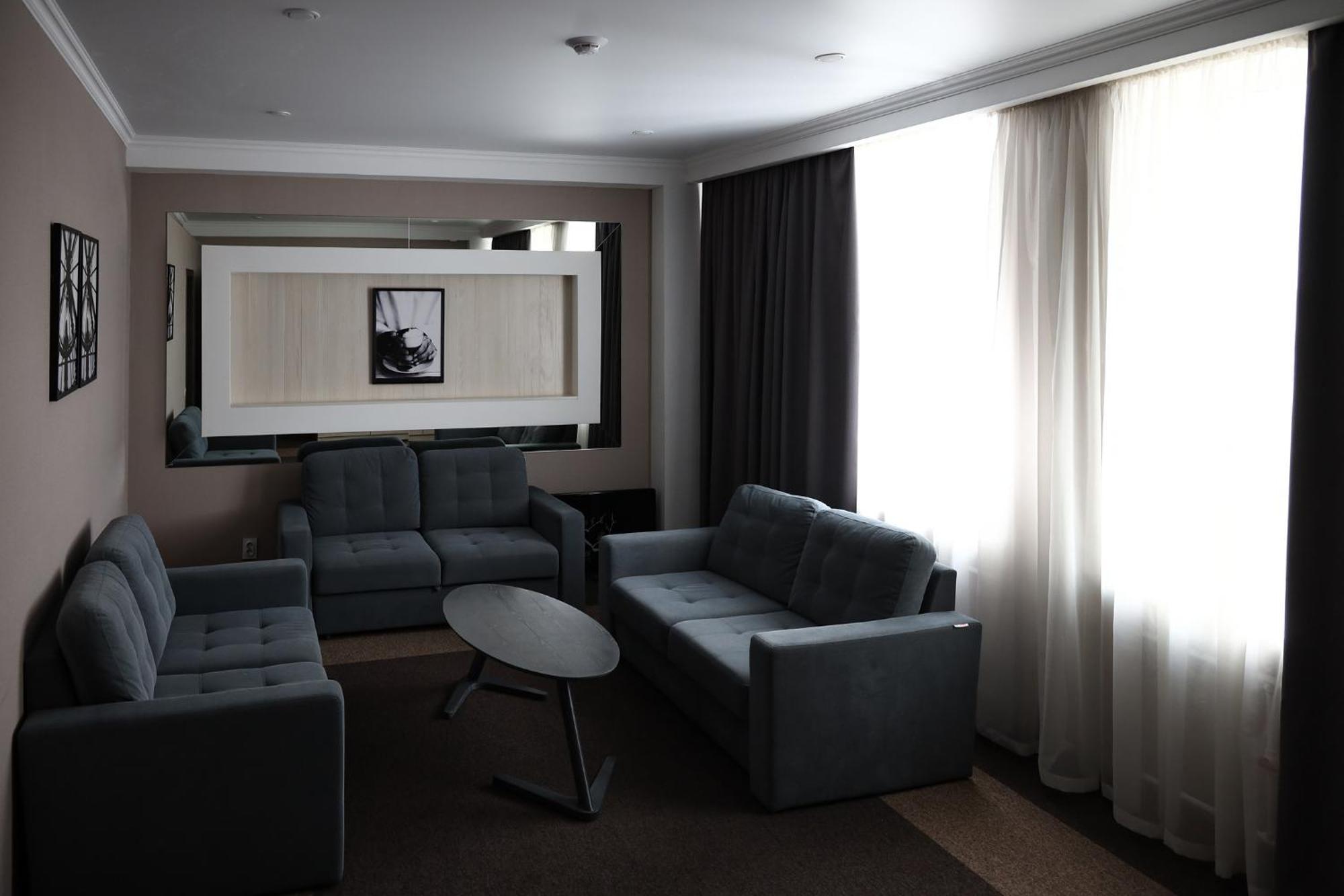 Meridian คารากันดี ภายนอก รูปภาพ